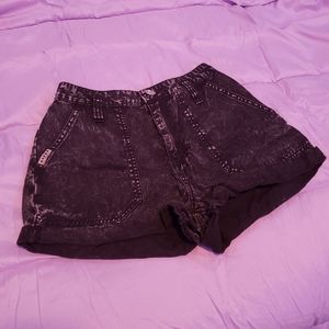 Juniors medium stonewash black short shorts